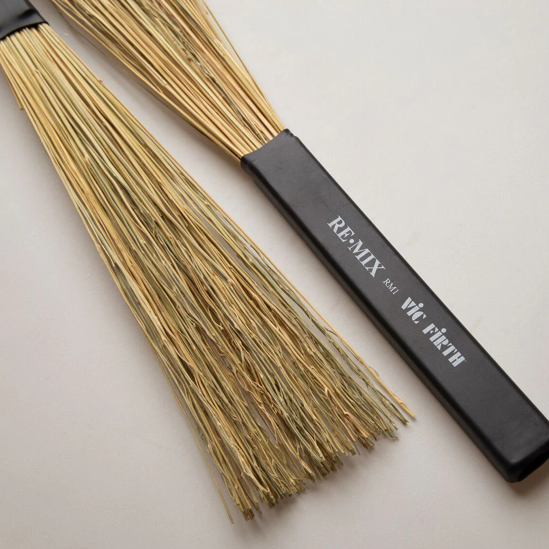 RE·MIX - Broomcorn Brushes - Image 7